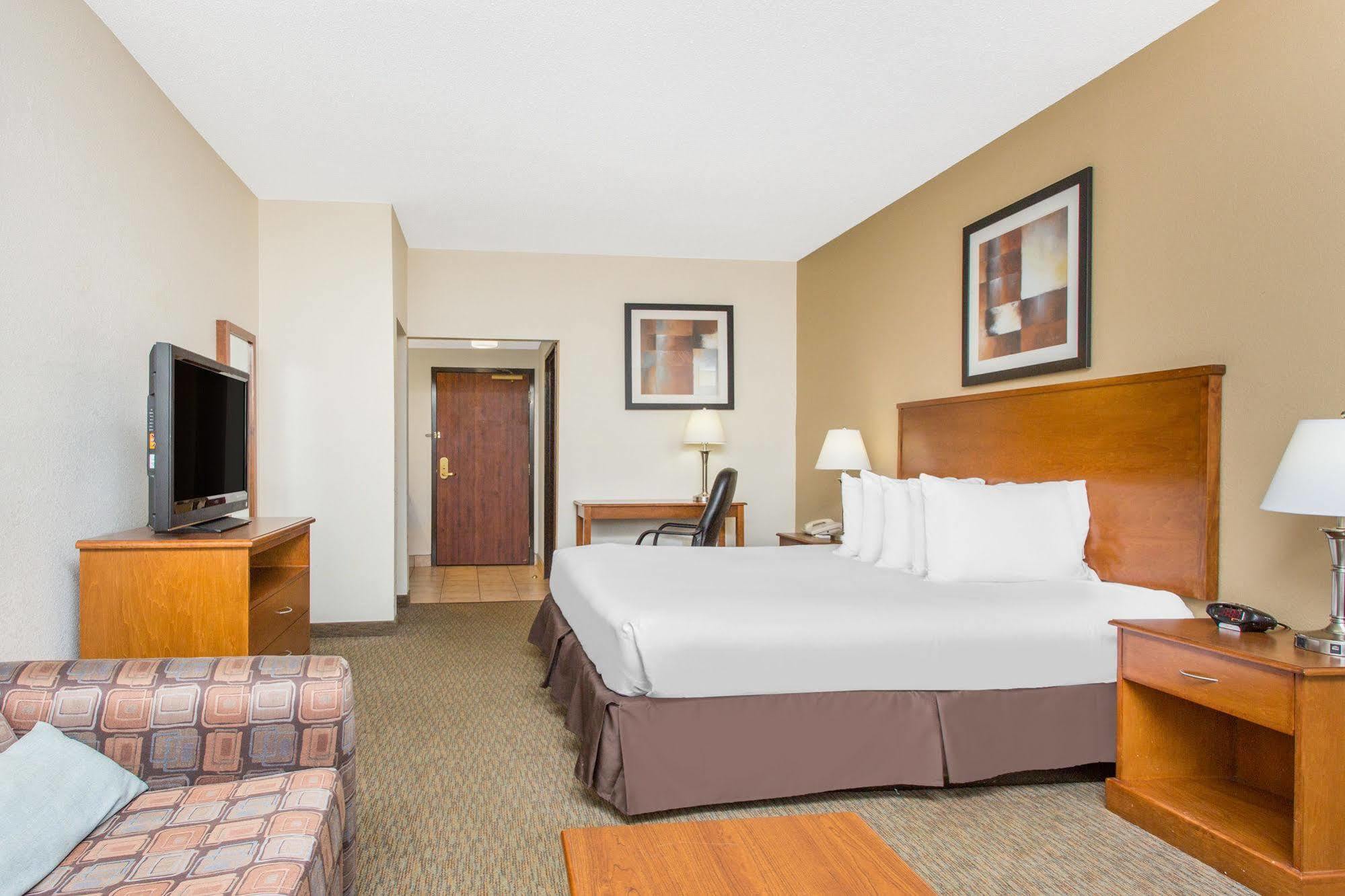 Days Inn By Wyndham Phenix City Near Fort Moore Dış mekan fotoğraf