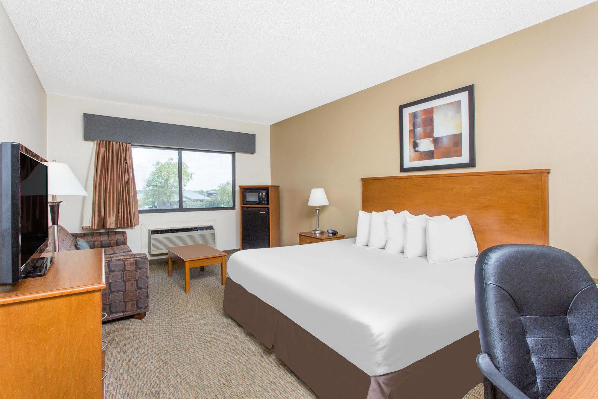 Days Inn By Wyndham Phenix City Near Fort Moore Dış mekan fotoğraf